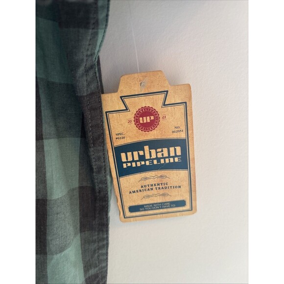 NWT Urban Pipeline Plaid Button Up Short Sleeve Casual Shirt L Men’s - Picture 3 of 9